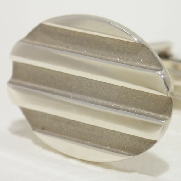 Authentic Vintage Tiffany & Co. 1995 Atlas Groove 925 Sterling Silver Cufflinks - Picture 4 of 9